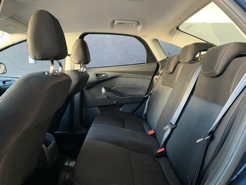 Imagen 9 de 17 de Ford Focus 4p 1.63 L Mt S 2015
