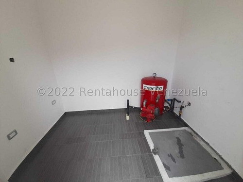Casa En Venta Cabudare Zona De La Ribereña Codigo 2 5 1 7 1 2 1 Mildred Excelnte Ubicacion E Instalaciones Todo De Vanaguardia, Area De Recreaion Para El Disfrute Familiar , Con Planta Elec