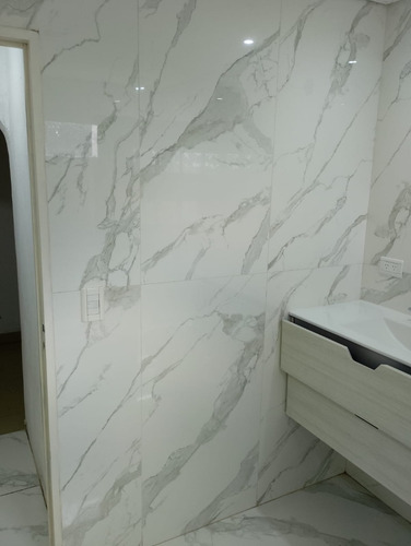 3 Ambientes, 1 Baño, Patio Y Pileta