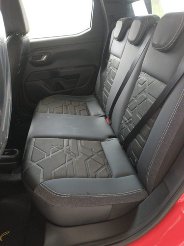 Imagen 11 de 13 de Fiat Strada Volcano 1.3