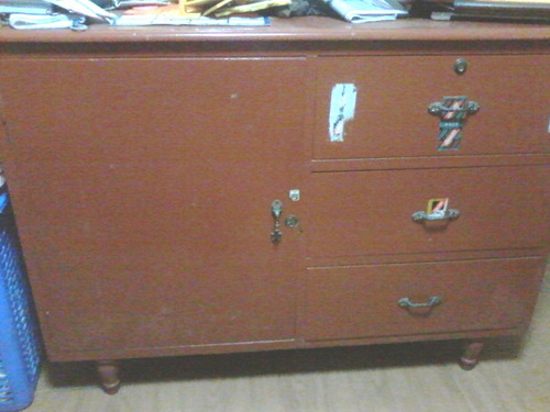 Comoda De Cedro. Remato 200