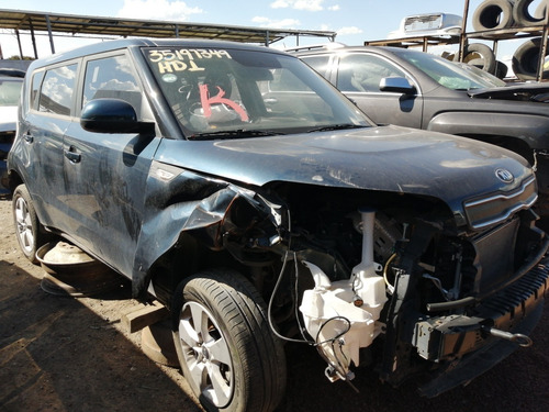 Imagen 2 de 8 de Kia Soul Por Partes