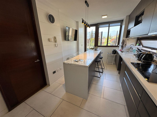 Departamento En Venta De 4 Dorm. En Lo Barnechea