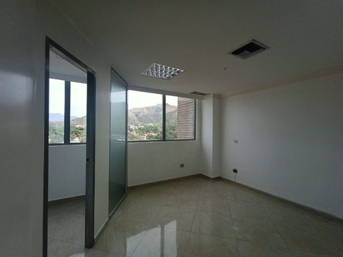 Imagen 7 de 13 de Oficina En Alquiler C.c. Trigaleña Plaza Foof-071 Zoraida Araujo 04244574535