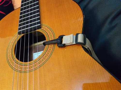 Imagen 3 de 4 de Correa Colgador Para Guitarra Clásica Cuero Semi Acolchado