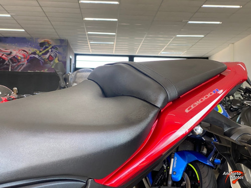 Imagem 5 de 10 de Honda Cb1000r Capitão América