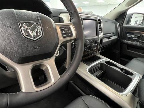 Imagen 8 de 20 de Ram 1500 2023 5.7 Laramie At8 V8 Stock 0km Sport Cars-bb