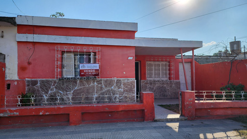 Vendo Casa En Villa El Libertador 2 Dormitorios Escritura