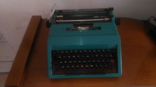 Máquina De Escrever Olivetti - Studio 45 