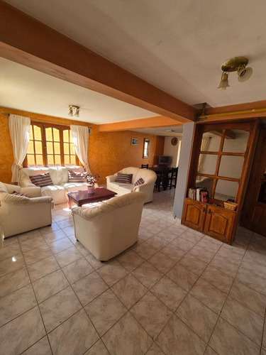 Venta Casa Y Monoambiente. Muy Amplio. Esquel.