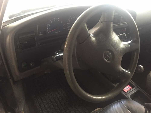 Toyota Hilux 2002 2.7 Srv Cab. Simples 4x2 2p