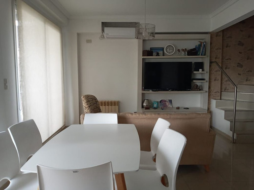 Imagen 3 de 19 de Departamento En Venta De 4 Ambientes En Lomas De Zamora
