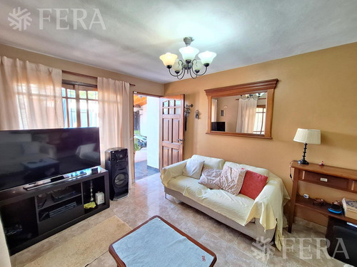 Venta Ph De 3 Ambientes Con Cochera Y Terraza En Sarandí