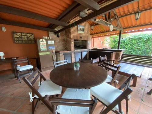 Venta De Casa 6 Dormitorios En Playa Mansa
