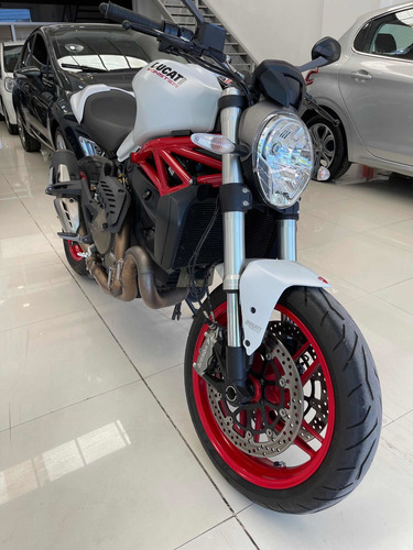 Ducati Monster 821