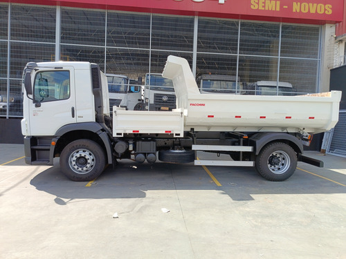 Vw 17190 Ano 2019 Caçamba 5 Mts