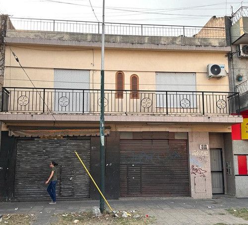 Departamento Tipo Casa En Planta Alta En Merlo Norte