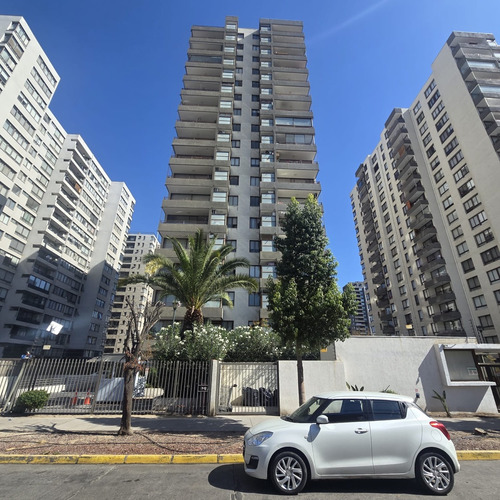 Se Vende Dpto. Con Vista Despejada Al Oriente Macul