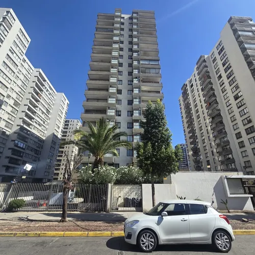 Se Vende Dpto. Con Vista Despejada Al Oriente Macul