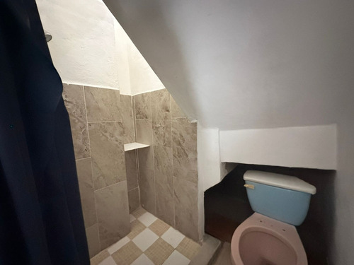 Edificio Para Remodelar! Col. 1o De Mayo | Pto. Vallarta Excelente Inversión!! 2 Departamentos, Con Opción A Un Tercero. Excelente Ubicación!