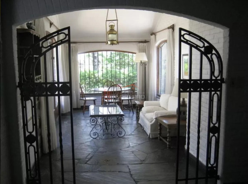 Casa En Alquiler De Temporada En Punta Del Este, A 1 Cuadra De Playa Mansa!, Y 5 Cuadras Del Shopping