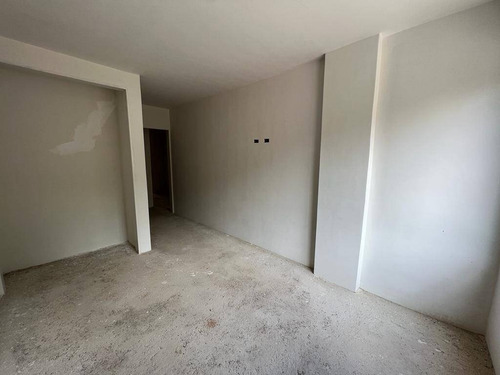 Imagen 9 de 13 de Hilmar Rios C151553 Vende Townhouse En Valles De Camoruco Tlf 0414-432-69-46 @hilmaririos.remax.al
