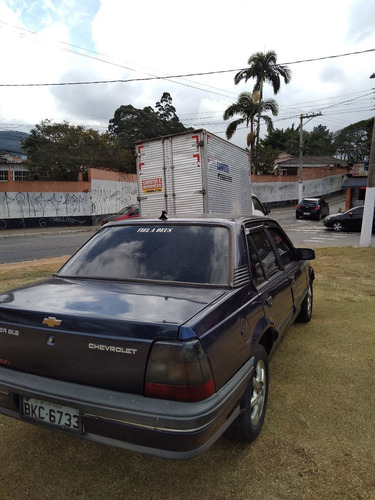 Imagem 4 de 13 de Chevrolet Monza Gls