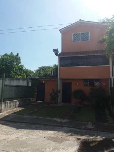 Imagen 1 de 19 de Town House Ciudad Valle De Chara