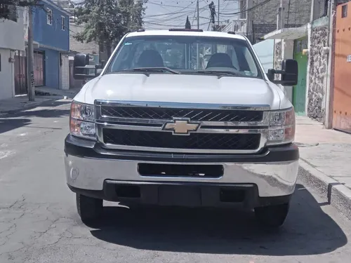 Chevrolet 3500 Modelo 2011 Solo Funciona Con Gas Lp