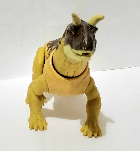 Jurassic World Dino Escape Shringasaurus Wild Pack Mattel (Usado)