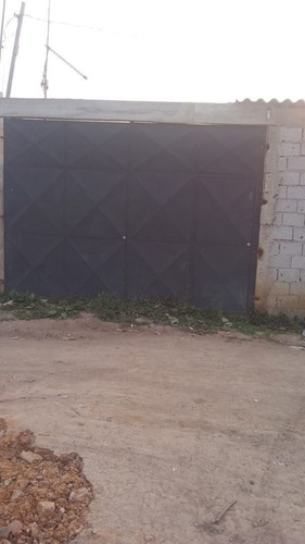 Imagem 4 de 14 de Terreno 7×25 Com 2 Cômodos Inacabados