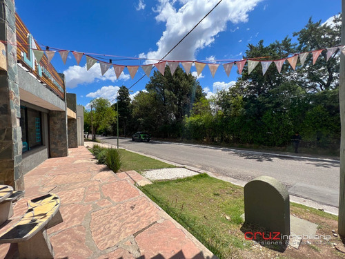 Imagen 6 de 14 de Local En Esquina De 90m2 En Cortaderas