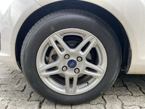 Ford Fiesta 1.6 Sportback Se