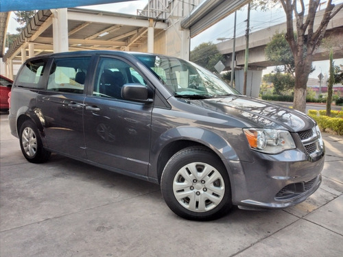 Imagen 4 de 15 de Dodge Grand Caravan 2018 3.7 Se At