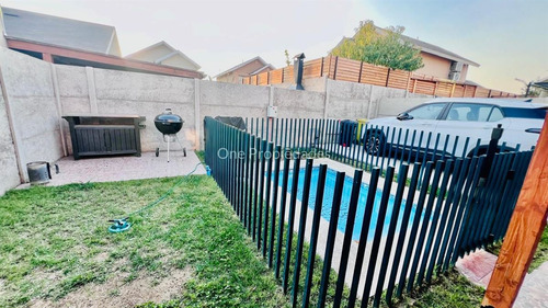Casa En Venta De 3 Dorm. En Colina