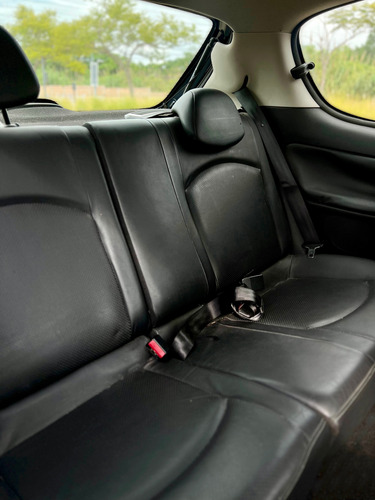 Peugeot 207 1.6 Xt