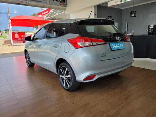 Imagem 7 de 12 de Yaris 1.5 16v Flex Xs Multidrive