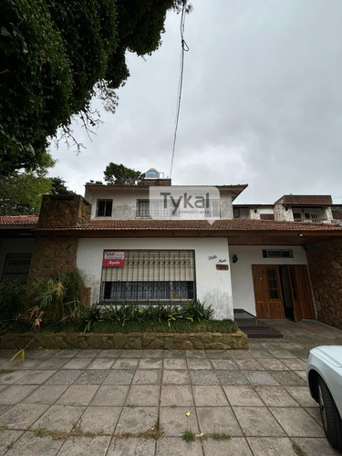 Chalet . Gas Nat. Cerca Del Mar. Wifi