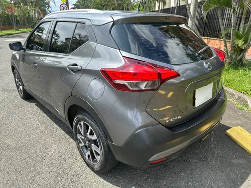 Nissan Kicks 1.6 Sense