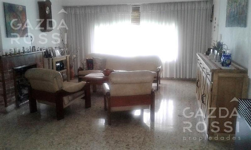 Imagen 2 de 10 de Casa - Adrogue