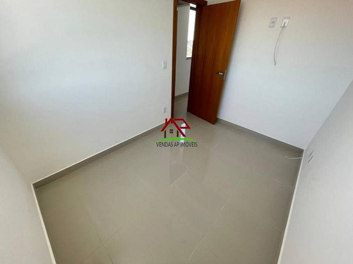Imagem 9 de 15 de Ótima Cobertura De 2 Quartos No Candelária! - 2641