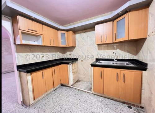 Asg Lindo Apartamento En Venta Zona Centro Maracay 24-9986