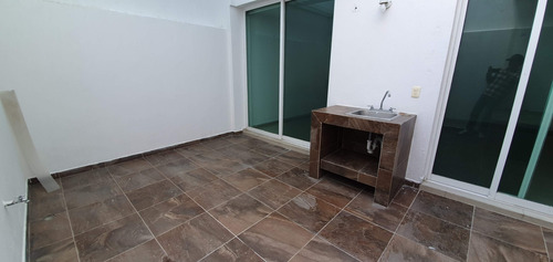 Imagen 6 de 13 de Casa Cerca Al Soriana De Las Aguilas