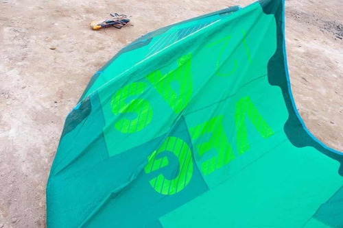 Kite North Vegas 12m 2018 + Barra Duotone Click Bar