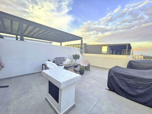 Penthouse Con Roof Garden Privado