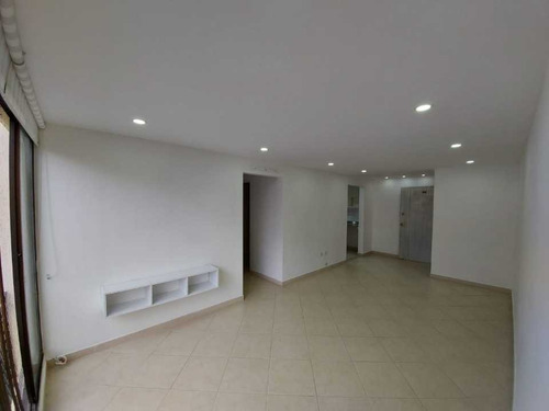Imagen 4 de 17 de Apartamento En Venta En Cali Refugio