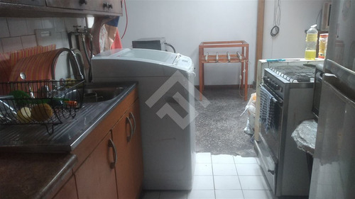 Casa En Venta De 3 Dorm. En La Cisterna