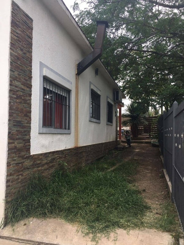 Muy Linda Casa Sobre Massini
