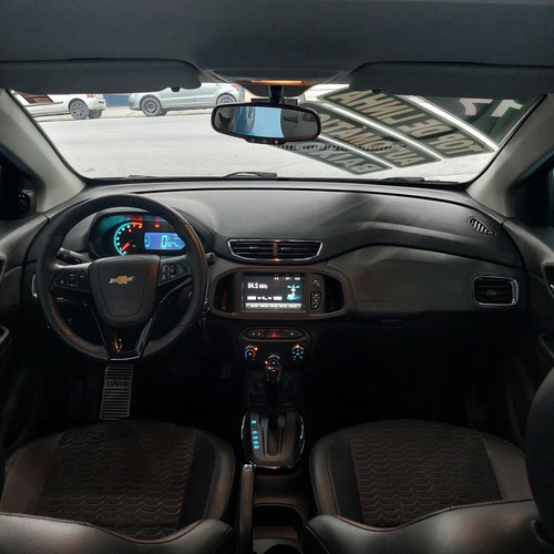 Imagem 7 de 12 de Chevrolet Onix 2017 1.4 Ltz Aut. 5p