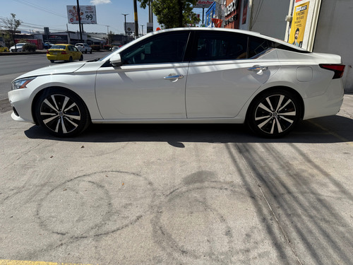 Nissan Altima EXCLUCIVE 2.OT